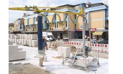 rubber-lifting-with-jib-crane-and-vacuum-hose