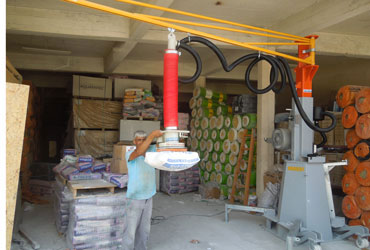 sack-lifting-with-jib-crane-and-vacuum-lifter