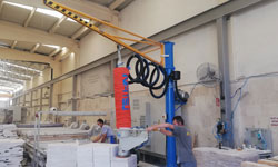 mobile-vacuum-with-marble-lifting