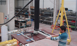 natsu-panel-lifter-systems