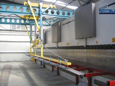 laser-cutting-machine-loading-with-vacuum-lifting
